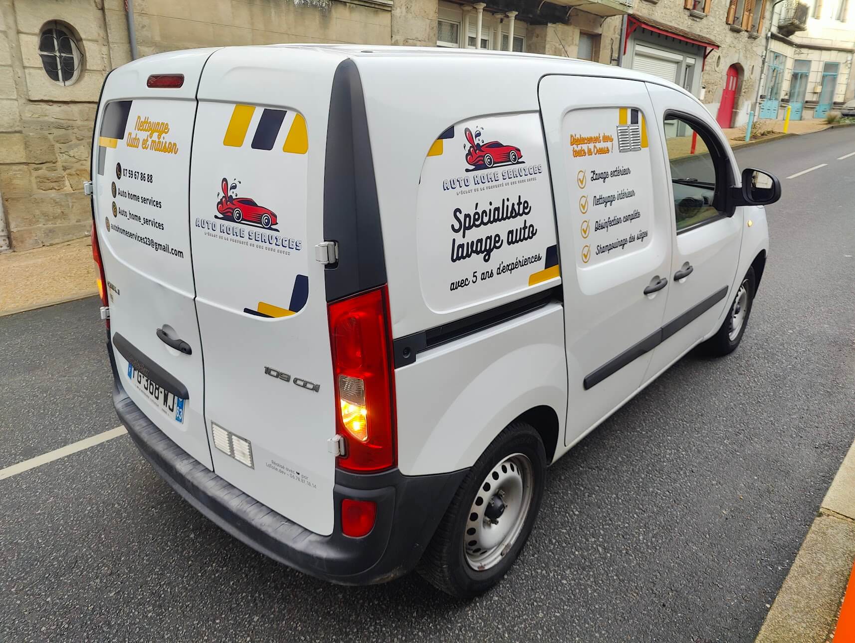 flocage d'un camion d'artisan en Creuse